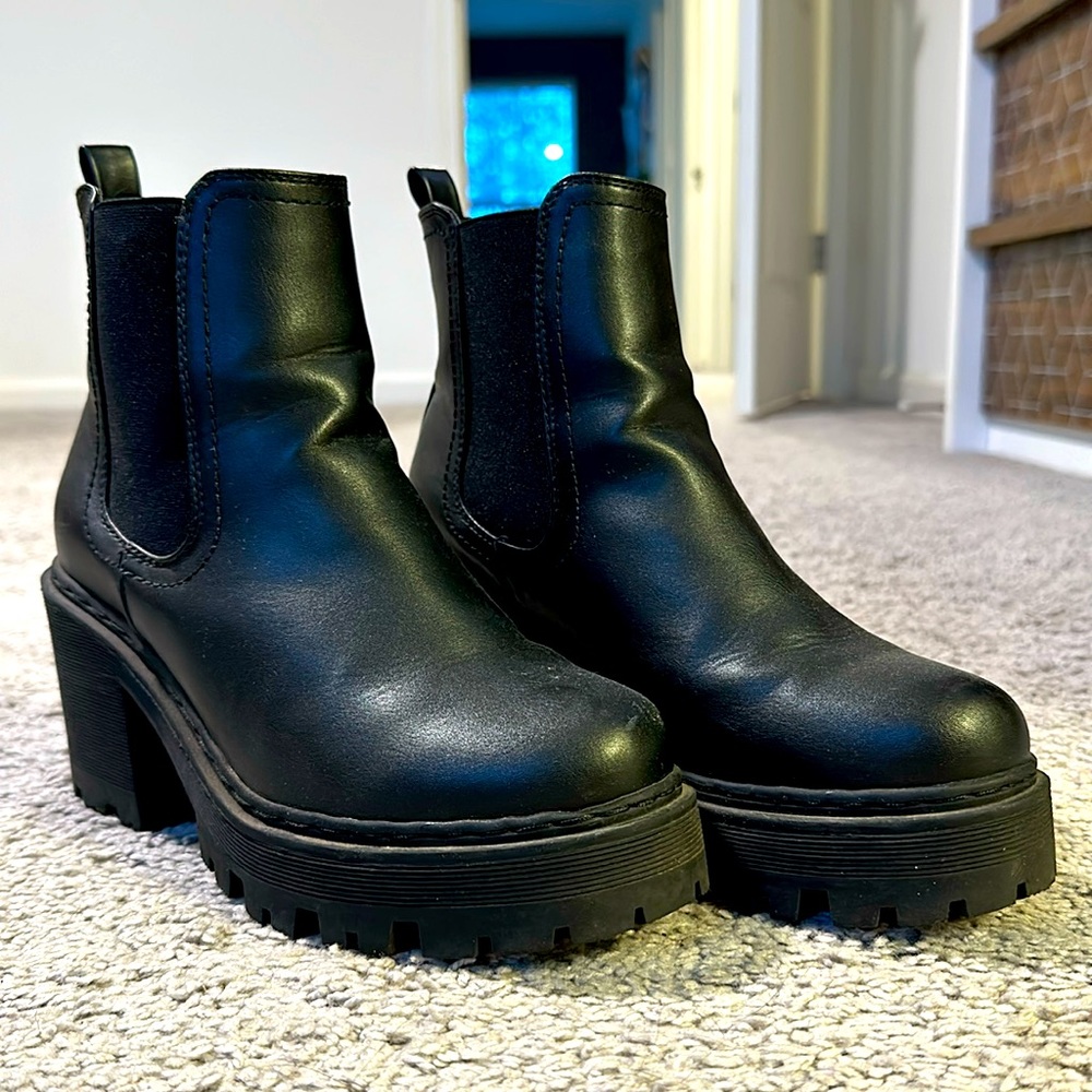 Black Chunky Heel Boots